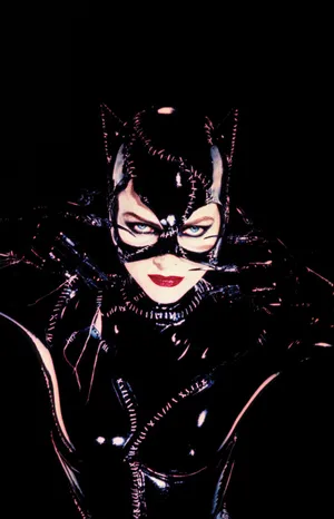 Michelle Pfeiffer As Catwoman Wallpaper