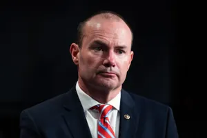 Mike Lee 1620 X 1080 Wallpaper Wallpaper