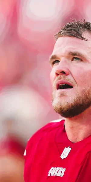 Mike Mcglinchey In Action On The Field Wallpaper