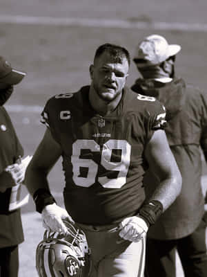 Mike Mcglinchey Nfl Action Shot Wallpaper