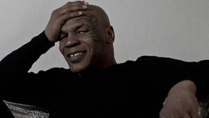 Mike Tyson 4k Holding His Head Wallpaper