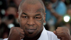 Mike Tyson Boxing Pose Wallpaper