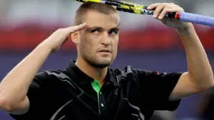 Mikhail Youzhny Salute Wallpaper