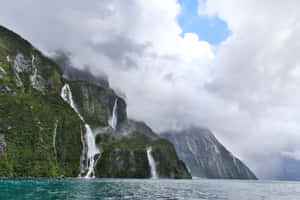 Milford Sound National Park Wallpaper