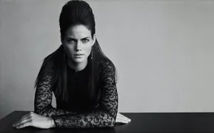 Mini Anden Posing For A Photoshoot Wallpaper