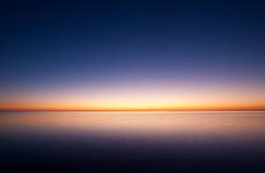 Minimalist Sunrise Horizon View Wallpaper