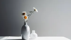 Minimalist Vasewith Daisies Wallpaper
