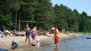 Minnesota Lake Family Resort Wallpaper