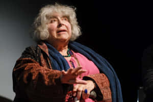 Miriam Margolyes Posing For A Portraits Wallpaper