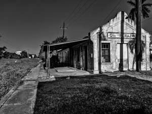 Monochromatic Photograph In Cuba Wallpaper