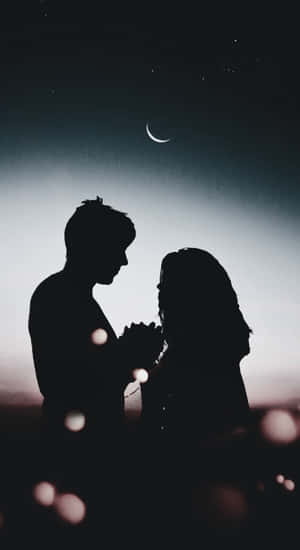 Moonlit Dark Romance Wallpaper