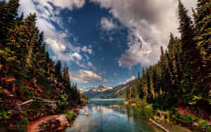 Mountain_ Lake_ Serenity_ National_ Park Wallpaper