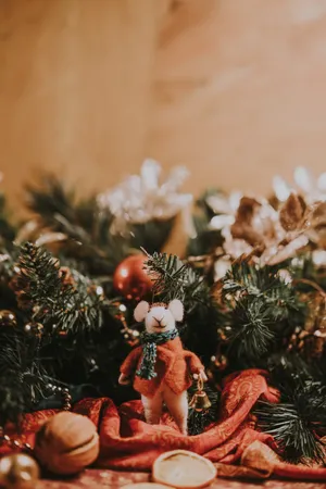 Mouse Christmas Decor Wallpaper