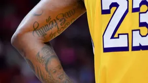 N B A Player Tattoos Yellow Jersey25 Wallpaper