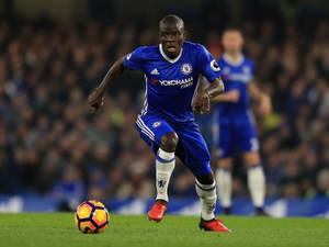 N'golo Kante Running For The Ball Wallpaper