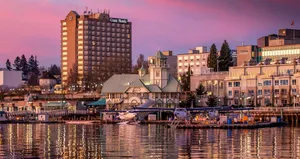 Nanaimo Waterfront Dusk Scenery Wallpaper