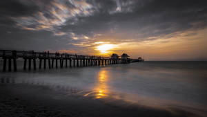 Naples Long Pier Wallpaper