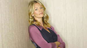 Natasha Henstridge - Stunning Close-up Wallpaper