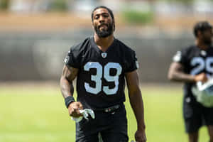 Nate Hobbs Raiders Training Wallpaper