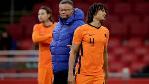 Nathan Ake Exiting Game After Injury Wallpaper