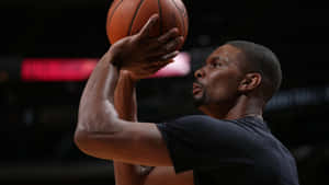 Nba Basketball Player Chris Bosh Side Angle Shot Wallpaper