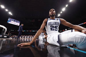 Ncaa Villanova Wildcats Mikal Bridges Wallpaper