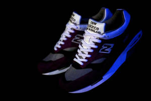 New Balance Hint Of Maroon Wallpaper