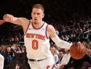 New York Basketball Player In Action Wallpaper