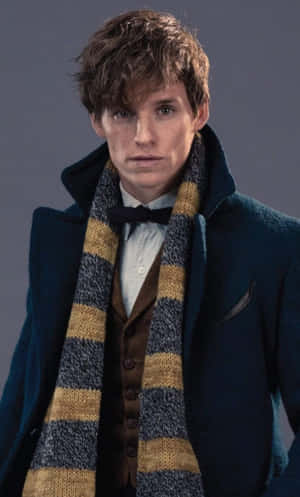 Newt Scamander Portrait Wallpaper