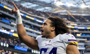 Nfl Star Eric Kendricks On The Field Wallpaper