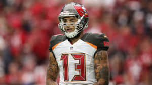 Nfl Wide Receiver Mike Evans Of The Tampa Bay Buccaneers Wallpaper