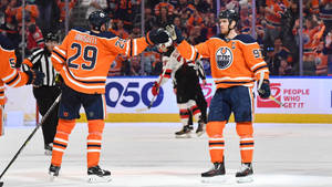 Nhl Leon Draisaitl Connor Mcdavid Oilers Vs Devils Wallpaper