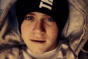 Niall Horan Beanie Wallpaper