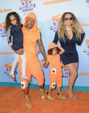 Nick Cannon During Nickelodeon Awards Wallpaper