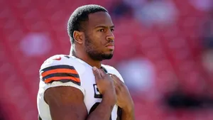 Nick Chubb Focused Before Game Wallpaper