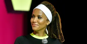 Nicole Ari Parker Radiant In Photoshoot Wallpaper