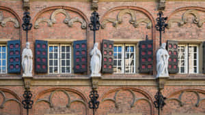 Nijmegen Historical Building Facade Statues Wallpaper