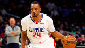 Norman Powell Game Against Milwaukee Bucks Wallpaper