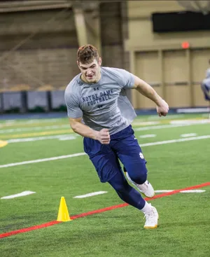 Notre Dame Football Player Training Wallpaper