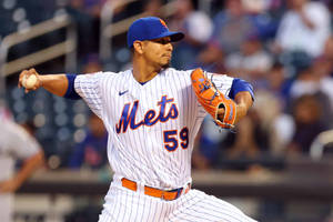 Ny Mets Pitcher Carlos Carrasco Wallpaper