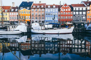 Nyhavn Aesthetic Water Reflection Wallpaper