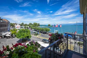 Nyon Lake Geneva View Switzerland Wallpaper