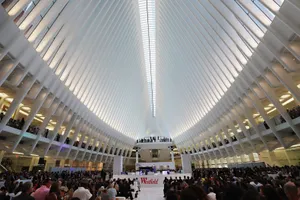 Oculus Interior Crowd Gathering Wallpaper