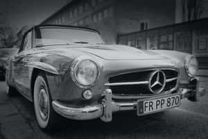 Old Model Mercedes-benz 190 Sl Wallpaper