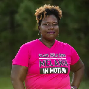 Older Black Woman Sylvia Jimerson Wallpaper