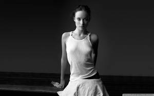 Olivia Wilde Black And White Wallpaper