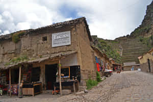Ollantaytambo Tourist Attraction Wallpaper