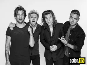 One Direction With Harry Styles Black And White Wallpaper
