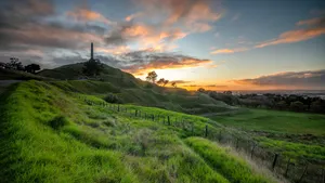 One Tree Hill Auckland Sunset Wallpaper