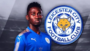 Onyinye Ndidi With Team Crest Wallpaper